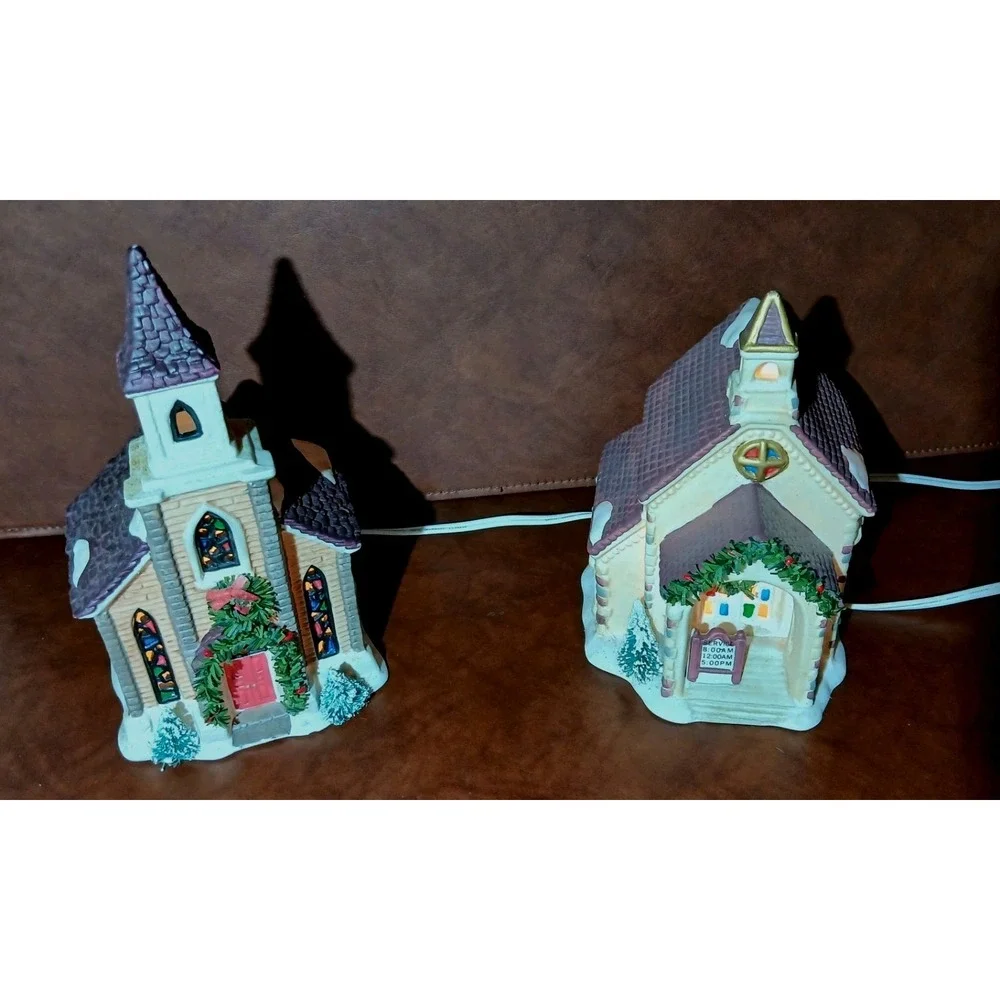 Christmas Bundle (2) Valley Mainstreet Collectors Churchs & 1992,1993 Light #138